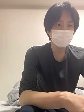 Snapshot of youta200 chatting on July 6, 2026, 6:21 pm youta200 online show from July 6, 2026, 6:21 pm