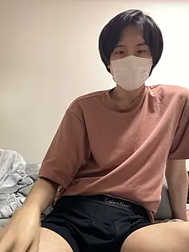 Snapshot of youta200 chatting on July 12, 2026, 1:02 pm youta200 online show from July 12, 2026, 1:02 pm