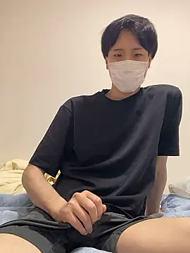 Snapshot of youta200 chatting on July 18, 2026, 5:33 am youta200 online show from July 18, 2026, 5:33 am