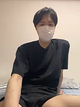 Snapshot of youta200 chatting on July 21, 2026, 12:51 pm youta200 online show from July 21, 2026, 12:51 pm