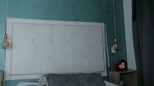 Snapshot of mia_gomez7 chatting on July 2, 2026, 1:39 pm mia gomez7 online show from July 2, 2026, 1:39 pm