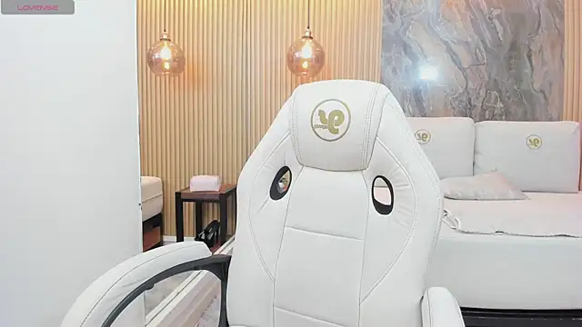 mary spencer online show from July 18, 2026, 9:02 am