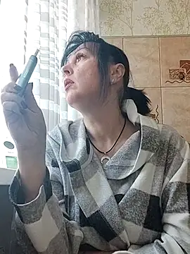 Snapshot of HelgaDennis chatting on March 23, 2026, 7:45 am HelgaDennis online show from March 23, 2026, 7:45 am