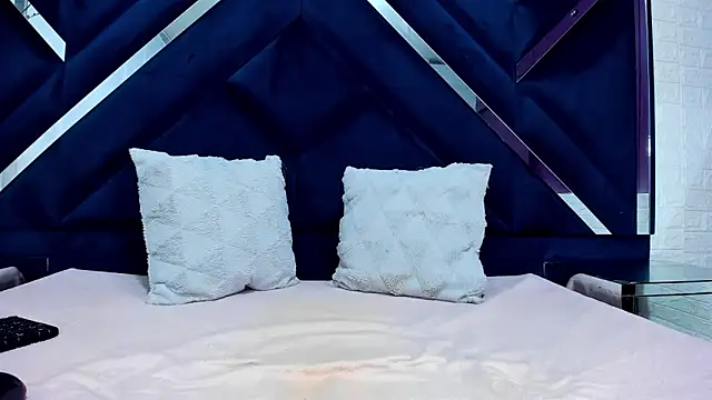 GeorginaHH online show from March 21, 2026, 1:37 pm