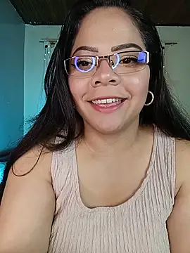 Snapshot of ROUSSE_SINCLAIR chatting on May 20, 2026, 10:05 pm ROUSSE SINCLAIR online show from May 20, 2026, 10:05 pm