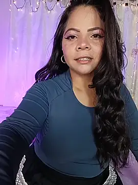 Snapshot of ROUSSE_SINCLAIR chatting on June 9, 2026, 12:22 am ROUSSE SINCLAIR online show from June 9, 2026, 12:22 am
