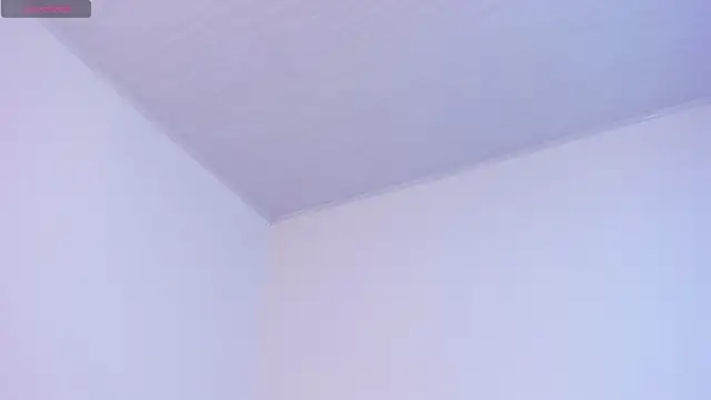 Sofi Martinez1 online show from May 6, 2026, 9:53 pm