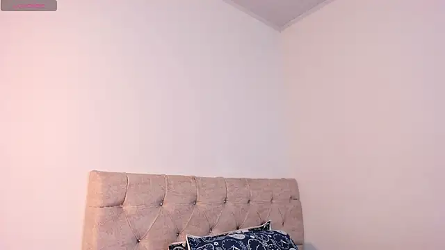 Sofi Martinez1 online show from June 23, 2026, 3:21 pm
