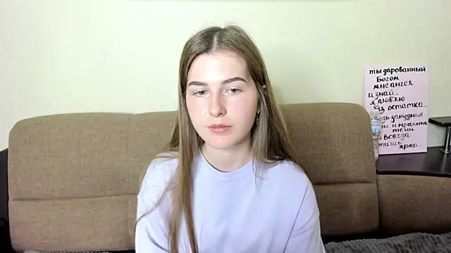 Snapshot of OhMyAlice chatting on June 17, 2026, 10:06 am OhMyAlice online show from June 17, 2026, 10:06 am