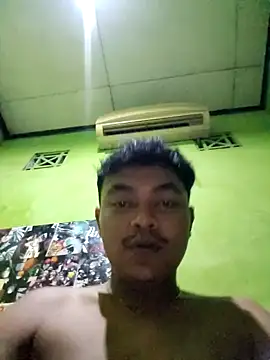 andriandyahbagas online show from May 10, 2026, 6:46 pm