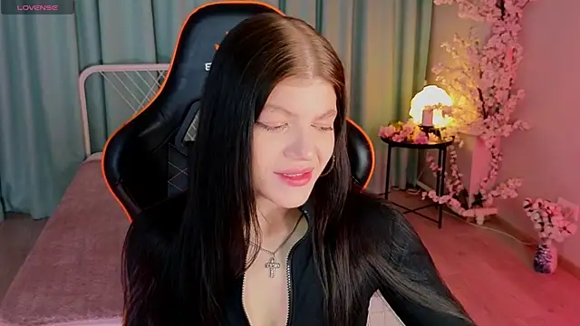 Softeach online show from April 12, 2026, 8:36 pm