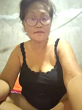 Sunflower1956 online show from April 25, 2026, 10:07 am