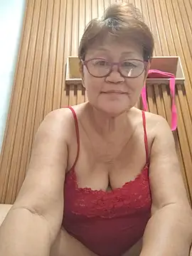 Sunflower1956 online show from July 28, 2026, 1:34 am