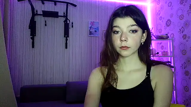 Your Little Sophie online show from March 22, 2026, 10:46 pm