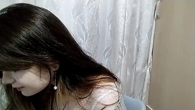 Eva Ange online show from March 27, 2026, 4:29 pm