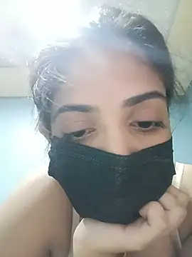 sanayabose7 online show from July 9, 2026, 1:59 pm