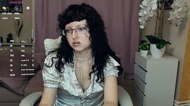 Snapshot of JordanSvetlik chatting on May 28, 2026, 7:33 pm JordanSvetlik online show from May 28, 2026, 7:33 pm