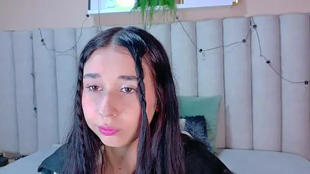 StarrMoon   online show from June 30, 2026, 2:56 am