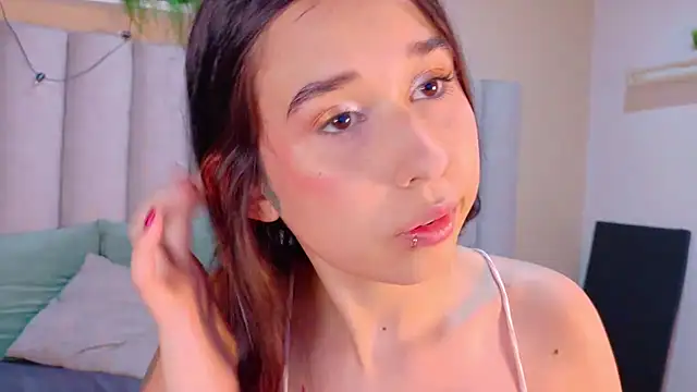 StarrMoon   online show from July 8, 2026, 2:49 am