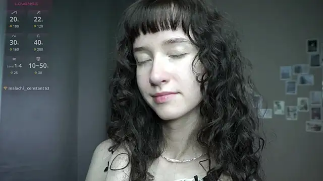 DellaLeck online show from July 18, 2026, 9:18 pm