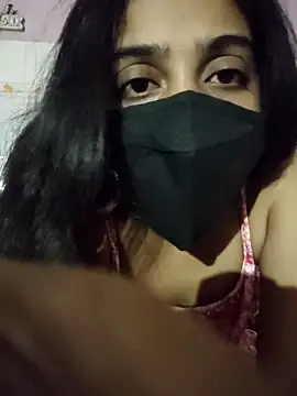 ALIZA FENDY online show from June 18, 2026, 7:07 pm