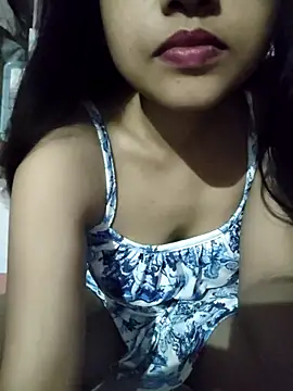 ALIZA FENDY online show from July 25, 2026, 7:55 pm