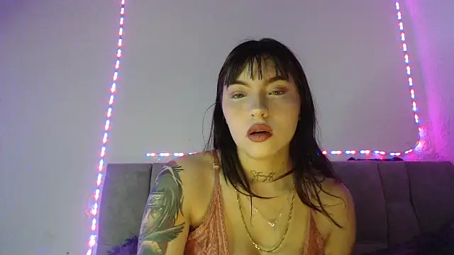 Val Time online show from June 26, 2026, 6:56 pm