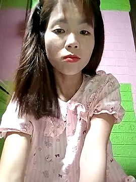 AmyLinee01 online show from April 28, 2026, 10:53 am