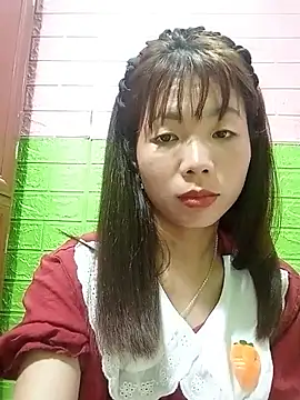 AmyLinee01 online show from June 21, 2026, 10:56 pm