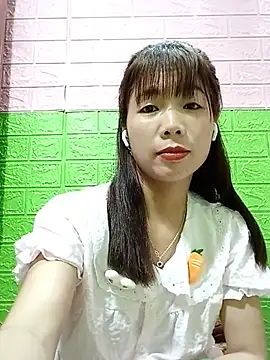 AmyLinee01 online show from July 7, 2026, 7:29 pm