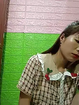 AmyLinee01 online show from July 9, 2026, 11:53 pm
