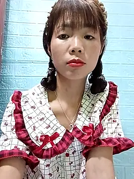 AmyLinee01 online show from July 14, 2026, 10:26 pm