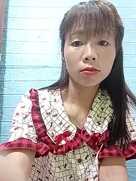 AmyLinee01 online show from July 18, 2026, 10:52 am