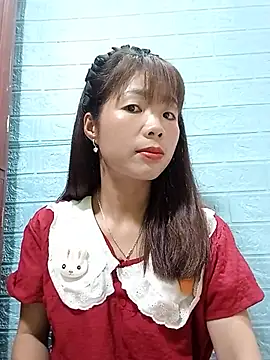 AmyLinee01 online show from July 19, 2026, 5:27 pm