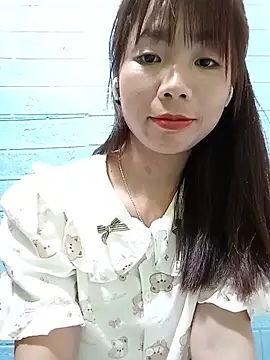 AmyLinee01 online show from July 30, 2026, 11:59 pm