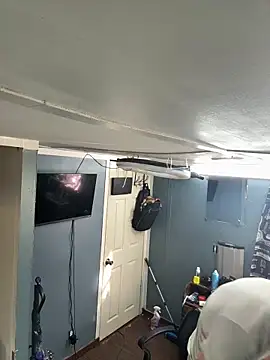 Snapshot of BWCloverboyy chatting on March 22, 2026, 10:02 pm BWCloverboyy online show from March 22, 2026, 10:02 pm