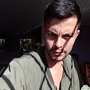 EdwardRoldan online show from March 21, 2026, 12:54 pm