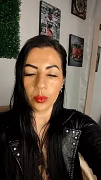 Snapshot of Franchescatoop chatting on May 4, 2026, 6:04 pm Franchescatoop online show from May 4, 2026, 6:04 pm