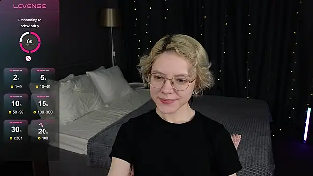 Snapshot of HottoKori chatting on June 12, 2026, 5:39 am HottoKori online show from June 12, 2026, 5:39 am
