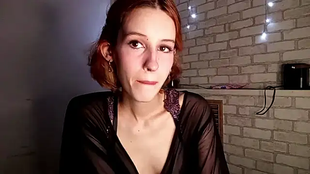 Snapshot of SirenFrost chatting on June 13, 2026, 3:21 pm SirenFrost online show from June 13, 2026, 3:21 pm