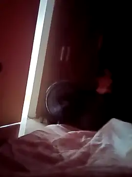 casalloucos22 online show from March 21, 2026, 4:10 pm