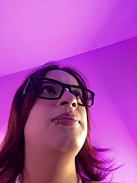 steffmontespink18 online show from May 25, 2026, 1:28 pm