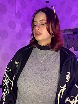 steffmontespink18 online show from June 10, 2026, 1:21 pm