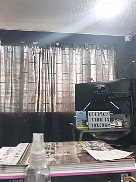 Snapshot of Megam_white chatting on July 8, 2026, 8:35 pm Megam white online show from July 8, 2026, 8:35 pm