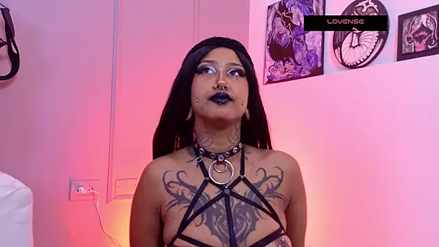 Snapshot of lanemugler chatting on June 12, 2026, 12:04 pm lanemugler online show from June 12, 2026, 12:04 pm