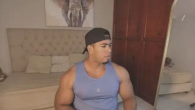 Snapshot of Trevor_vinc chatting on August 1, 2026, 1:32 pm Trevor vinc online show from August 1, 2026, 1:32 pm