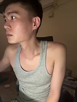Snapshot of CalvinHY chatting on July 7, 2026, 7:51 pm CalvinHY online show from July 7, 2026, 7:51 pm