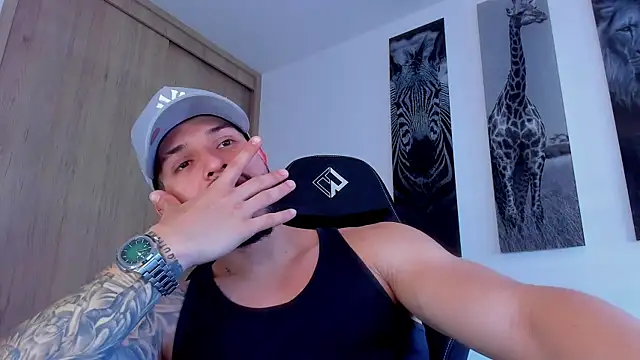 Snapshot of Santos_ramirez1 chatting on July 18, 2026, 3:05 pm Santos ramirez1 online show from July 18, 2026, 3:05 pm