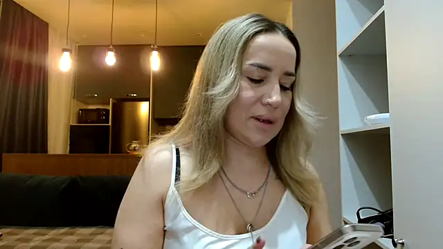 Snapshot of Kasara_Bonny chatting on March 23, 2026, 4:11 pm Kasara Bonny online show from March 23, 2026, 4:11 pm