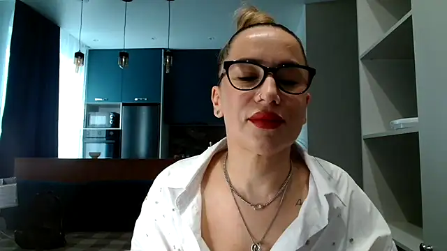 Snapshot of Kasara_Bonny chatting on March 25, 2026, 12:11 pm Kasara Bonny online show from March 25, 2026, 12:11 pm